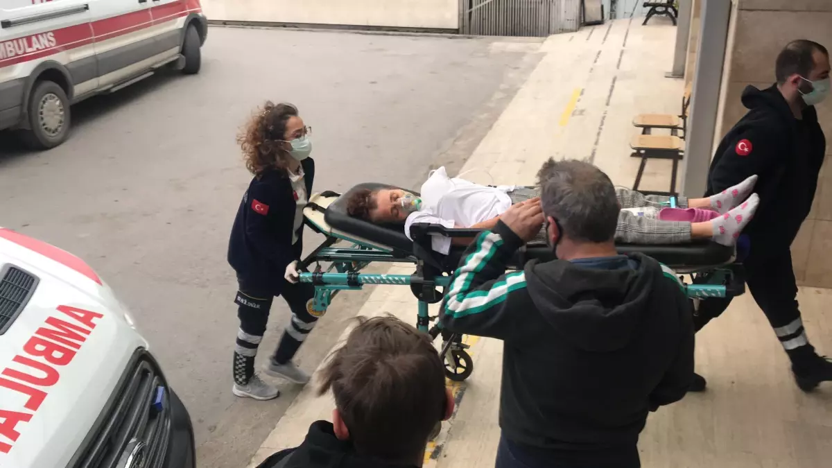 Son dakika haberi: Zonguldak\'ta anne ve kızı karbonmonoksit zehirlenmesi şüphesiyle hastaneye kaldırıldı