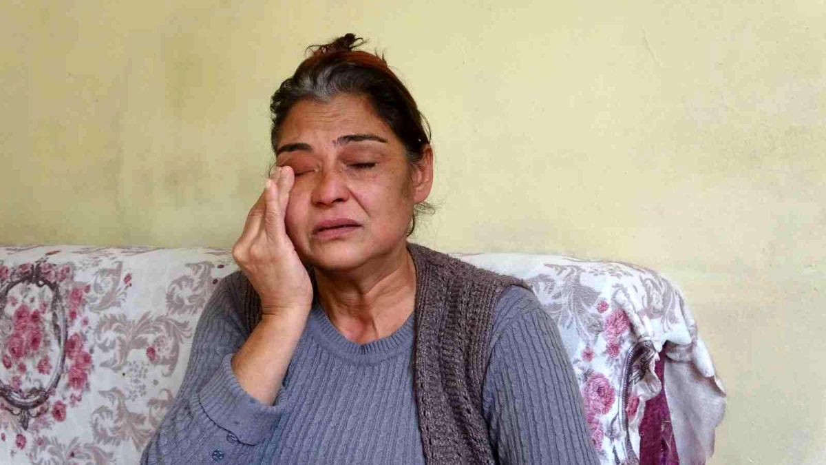 Adana\'da hırsızlar engelli kadını koltuk değneği ve soğuğa mahkum etti