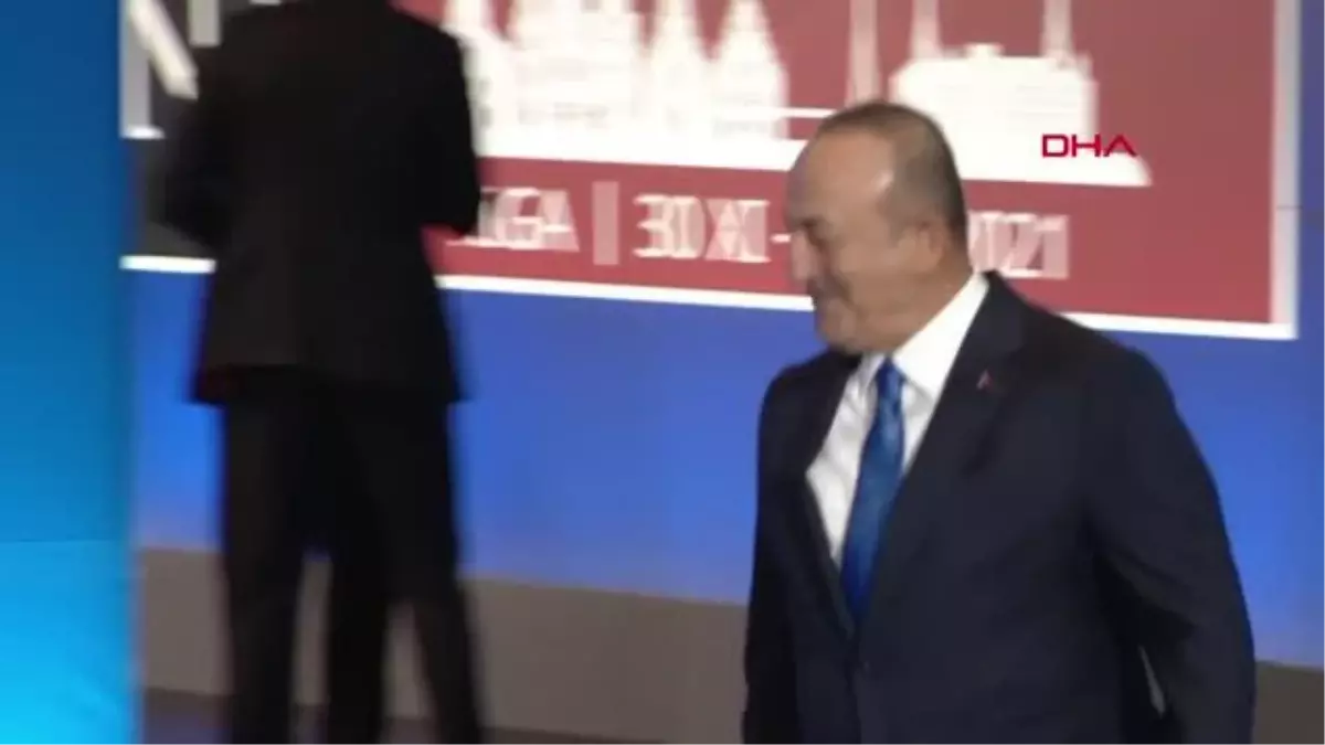 Son dakika haberleri: Bakan Çavuşoğlu, NATO toplantısı aile fotoğrafında yer aldı