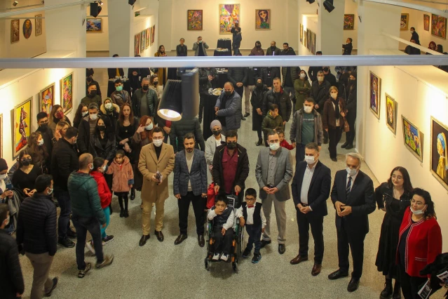 Diyarbakır'da karma resim sergisi açıldı