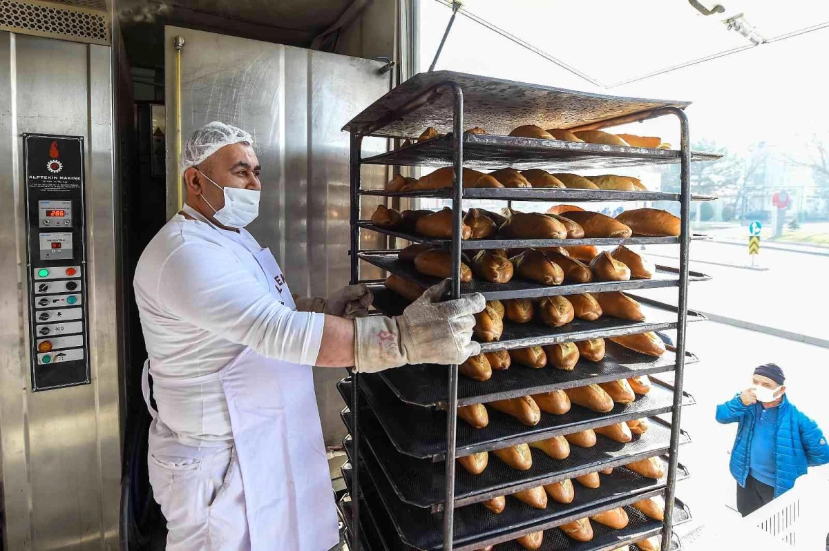 Halk ekmek mobil araçlarla sahada