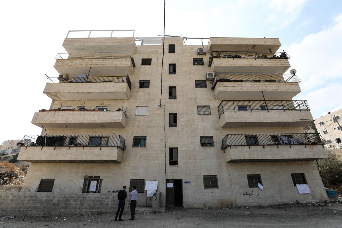 İsrail\'in evleri için yıkım kararı verdiği 10 Filistinli aile korku içinde bekliyor
