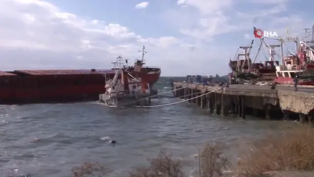 Kartal'da bir gemi battı, başka bir gemi de yatan gemiye yaslandı