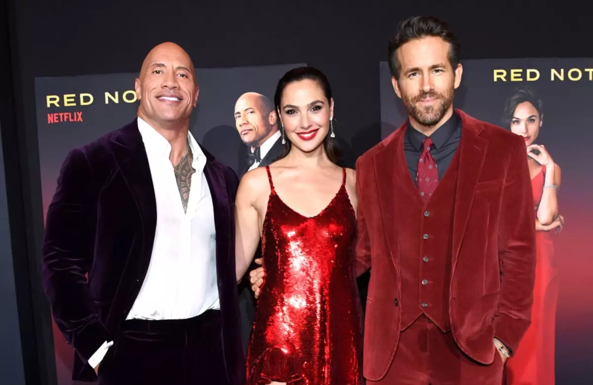 Netflix rekorlarını altüst eden Dwayne Johnson\'dan teşekkür