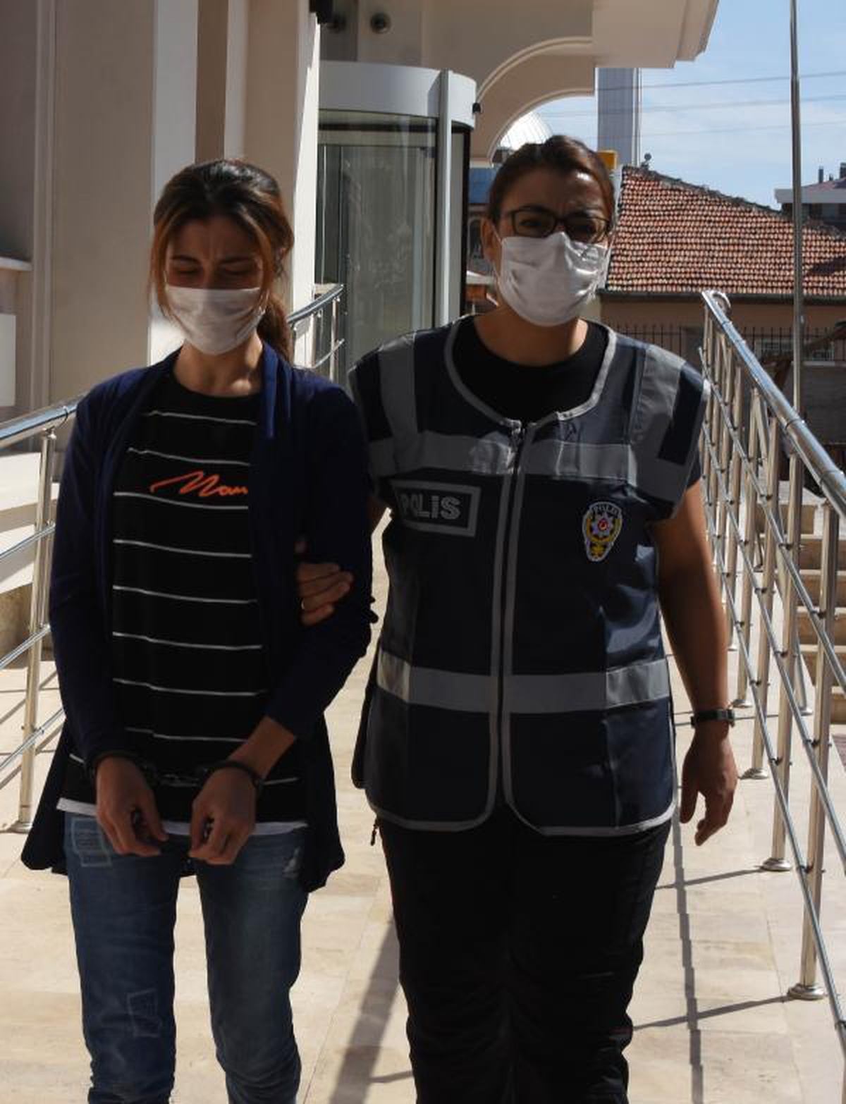 Sevgilisini ev eşyası tartışmasında öldüren Muradiye\'ye 12,5 yıl hapis