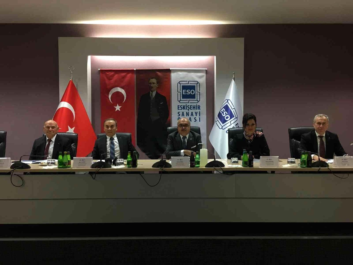 "Son 10 yılda maden ruhsat sayıları çarpıcı şekilde düşmüştür"