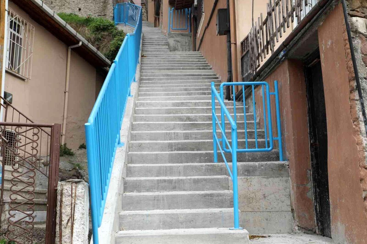 Terzibayırı Mahallesi\'ne yeni merdiven