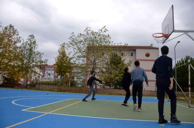 Tokat'ta voleybol ve basketbol sahası olmayan okul kalmayacak