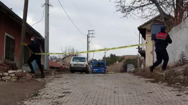 1 aylık bebeğin sobada yakıldığı evde jandarma kuş uçurtmuyor