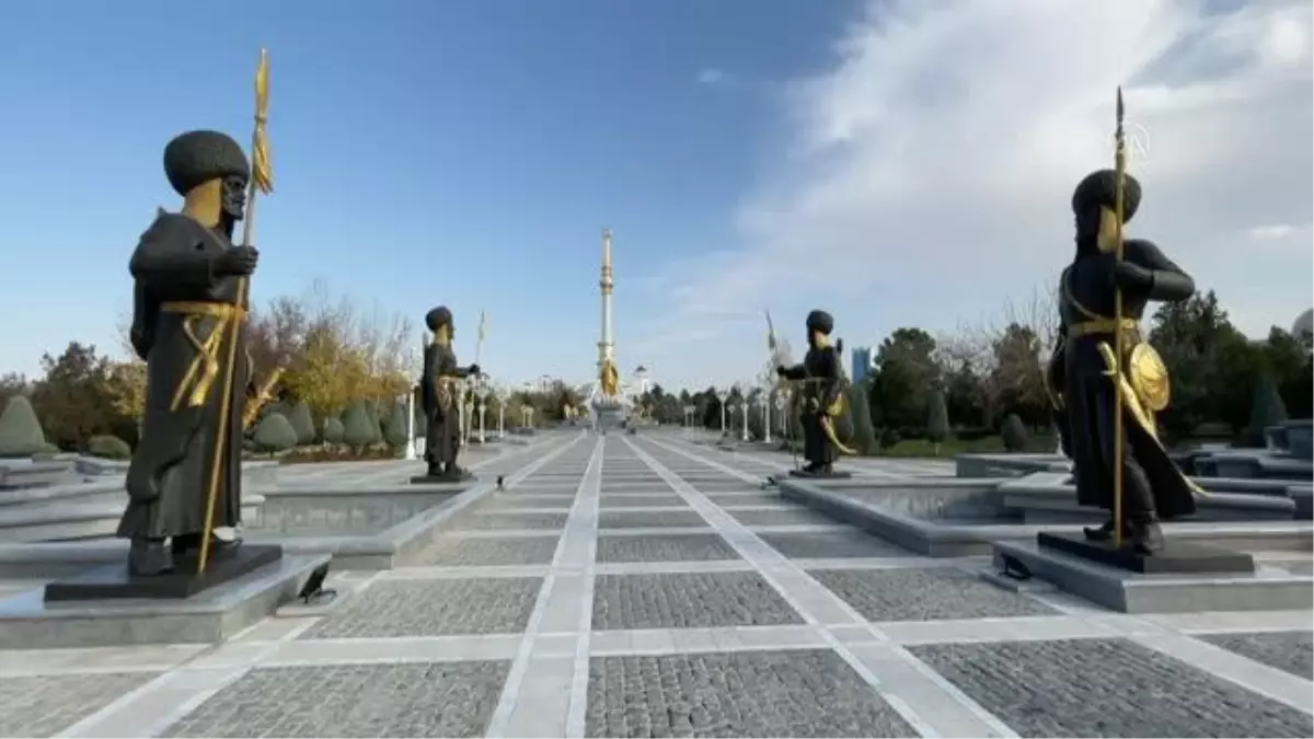 Dayanıklılığı ile ünlü Türkmen Ahal teke atları