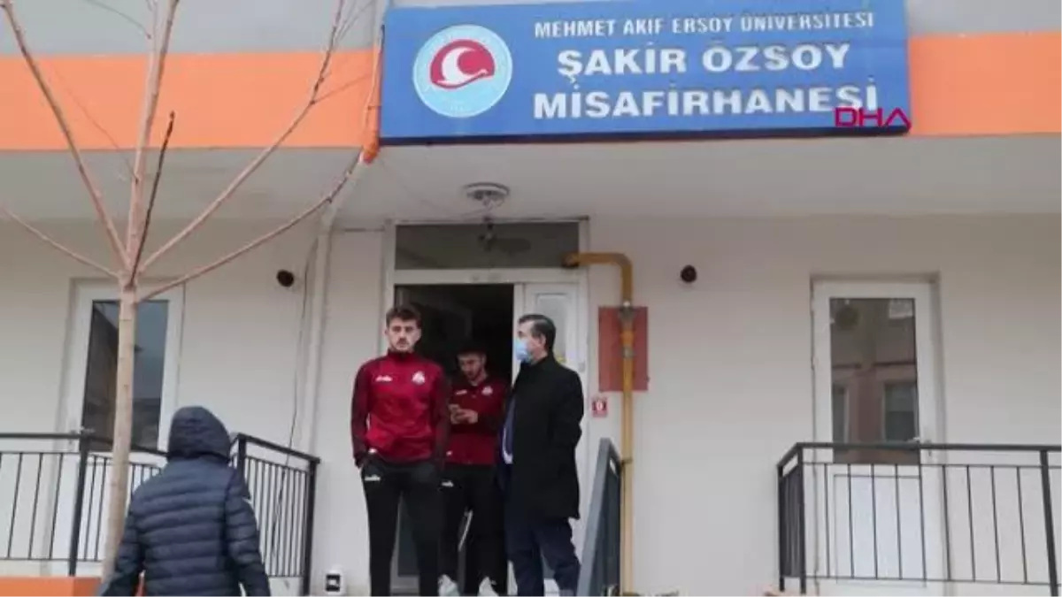 BURDUR\'DA FUTBOLCULARDAN ŞAKİR ÖZSOY\'A VEFA