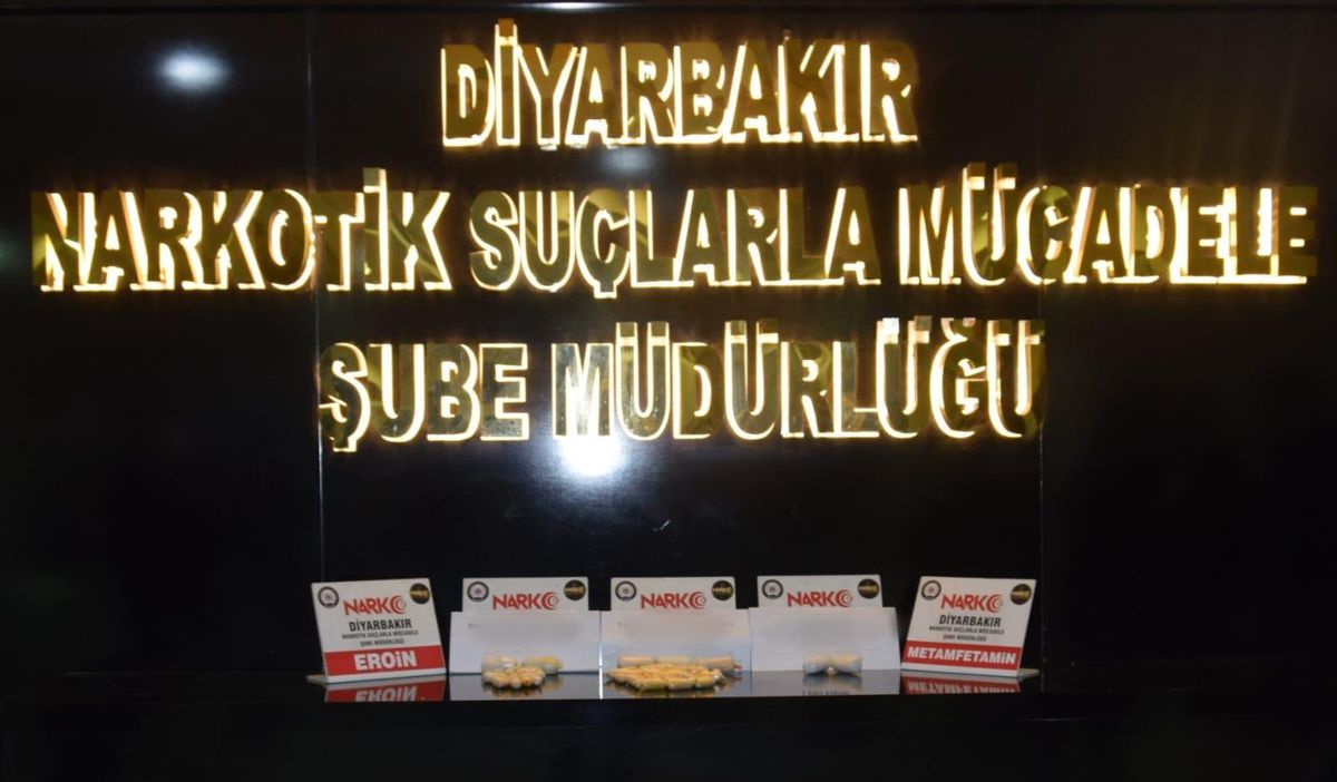 Diyarbakır\'da mide ve bağırsaklarında uyuşturucu taşıyan 3 İranlı tutuklandı