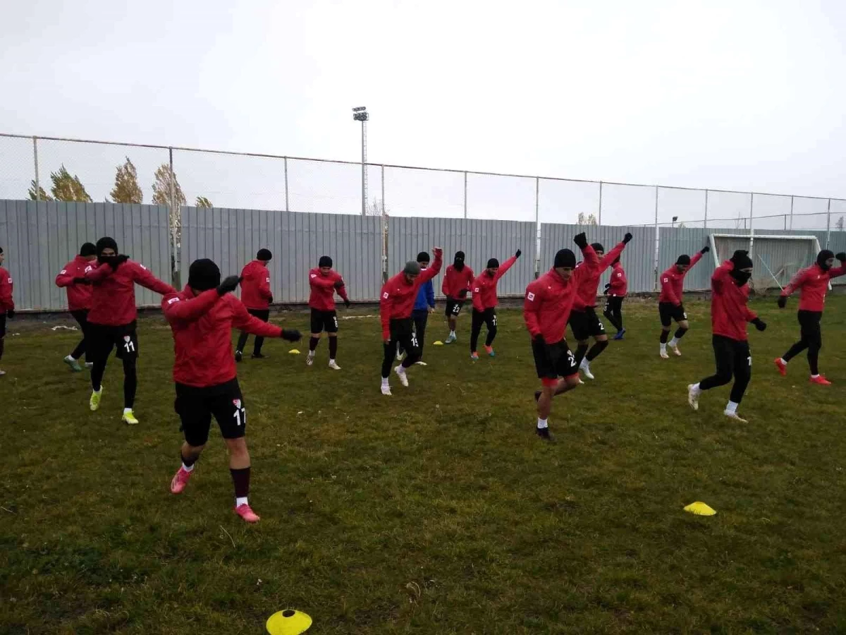 Elazığspor, Arnavutköy Belediye Gençlikspor maçına hazırlanıyor