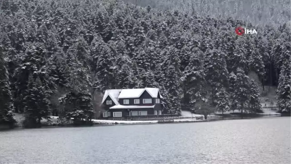 Gölcük Tabiat Parkı\'nda mest eden kar manzaraları