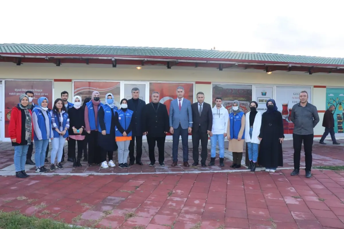 Kale Belediye Başkanı Koca, semaver sohbetleri programına konuk oldu