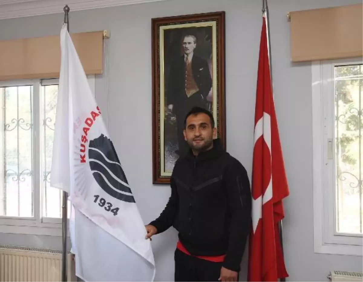 Kuşadasıspor\'da Erman Kılıç imzayı attı