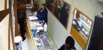 Son dakika haber | Kuyumcudan altın bileklik hırsızlığı kamerada