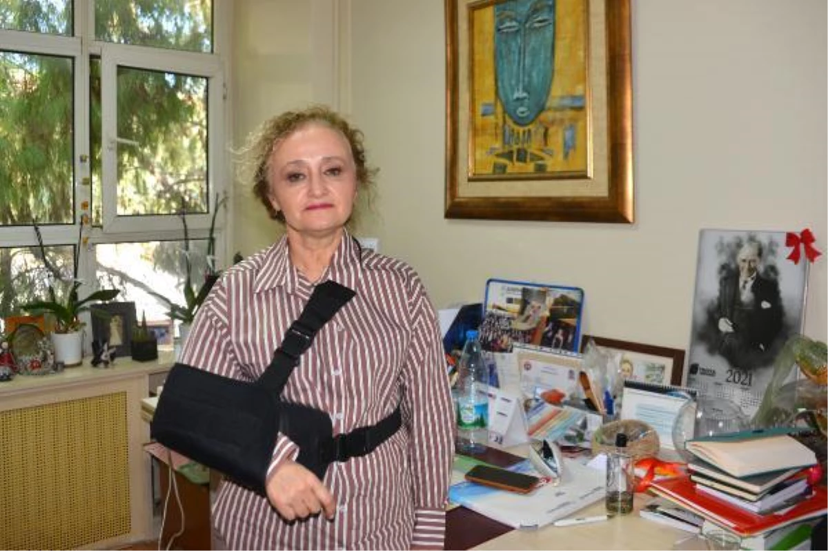 PROF. DR. TAŞOVA: HIV DEVAM EDEN PANDEMİ, COVİD\'DEN FARKI YOK