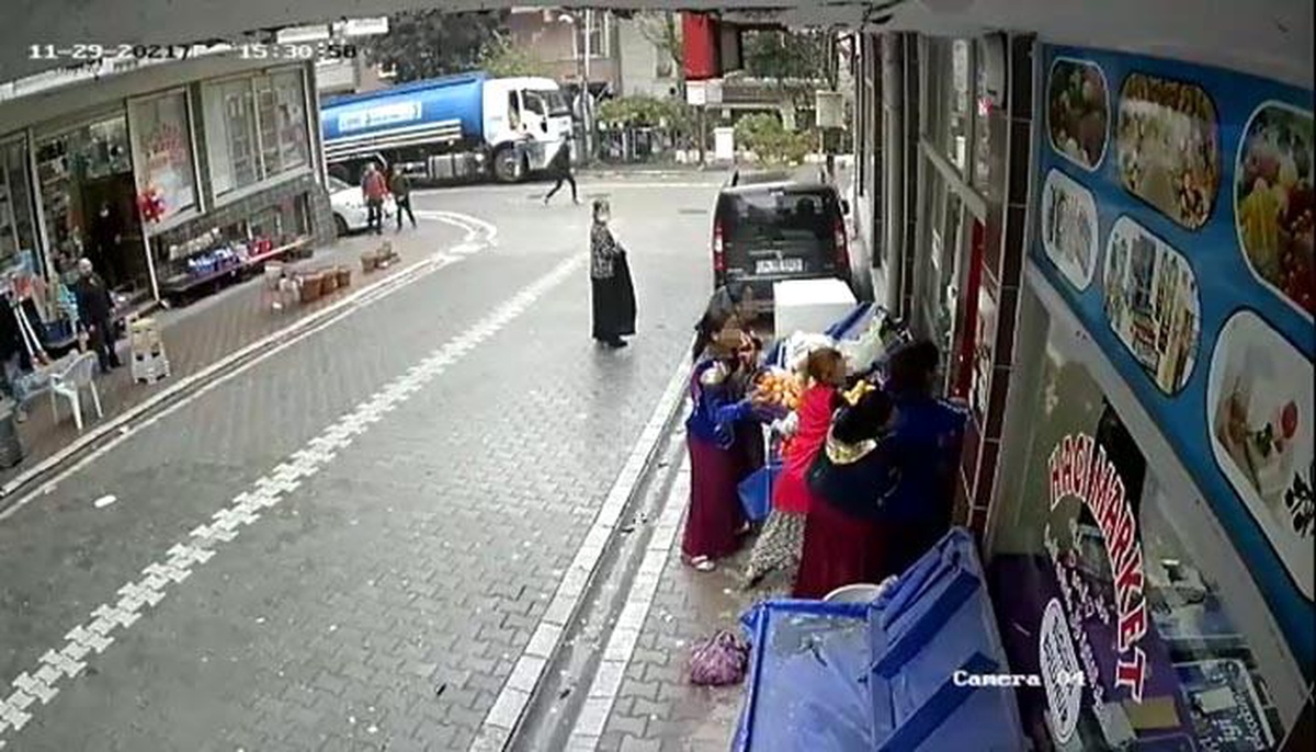 Tantanacı kadınlar hırsızlık şebekesi yine iş başında