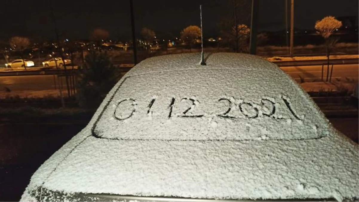 Ankara\'ya mevsimin ilk karı yağdı! Belediye vatandaşlara uyarılarda bulundu