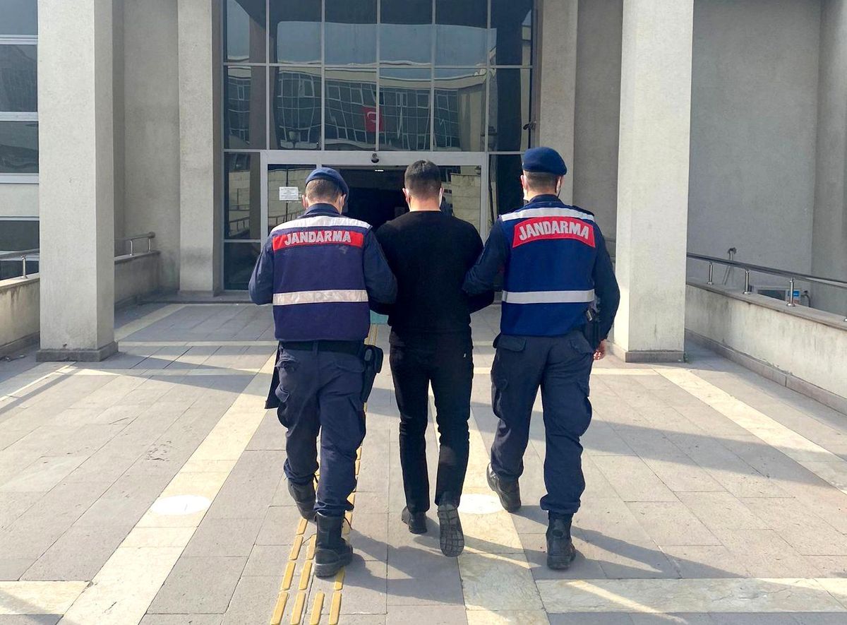 5 yıl 8 ay hapis cezasıyla aranan hükümlü yakalandı