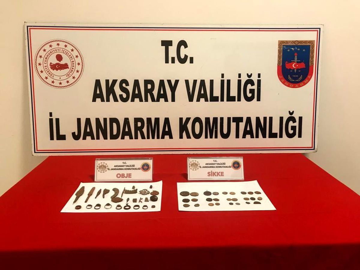 Son dakika haber... Aksaray\'da jandarma Roma ve Hitit dönemine ait eserler ele geçirdi