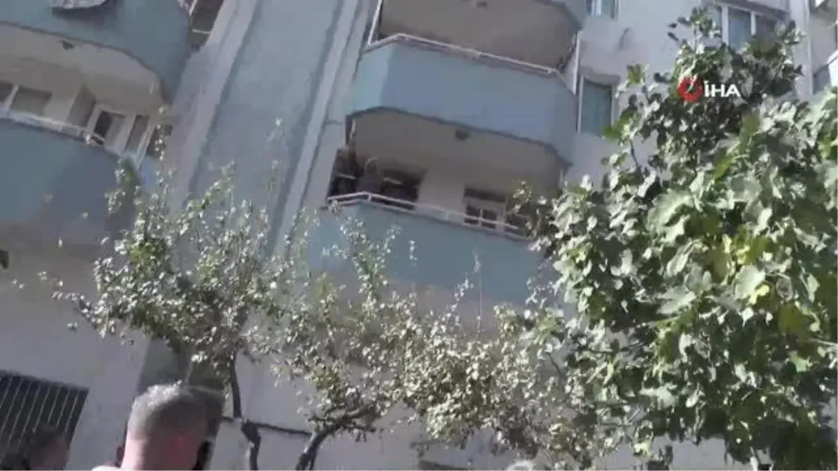 Atıyla daireye çıktı, herkes şaşırdı