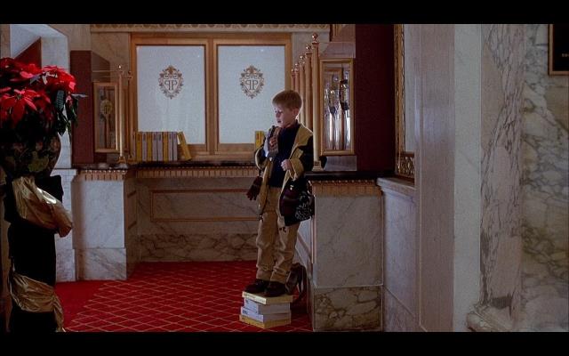 Bir dönemin çocukluk hayaliydi! 'Evde Tek Başına' filminin çekildiği villada kalmanın bedeli 25 dolar
