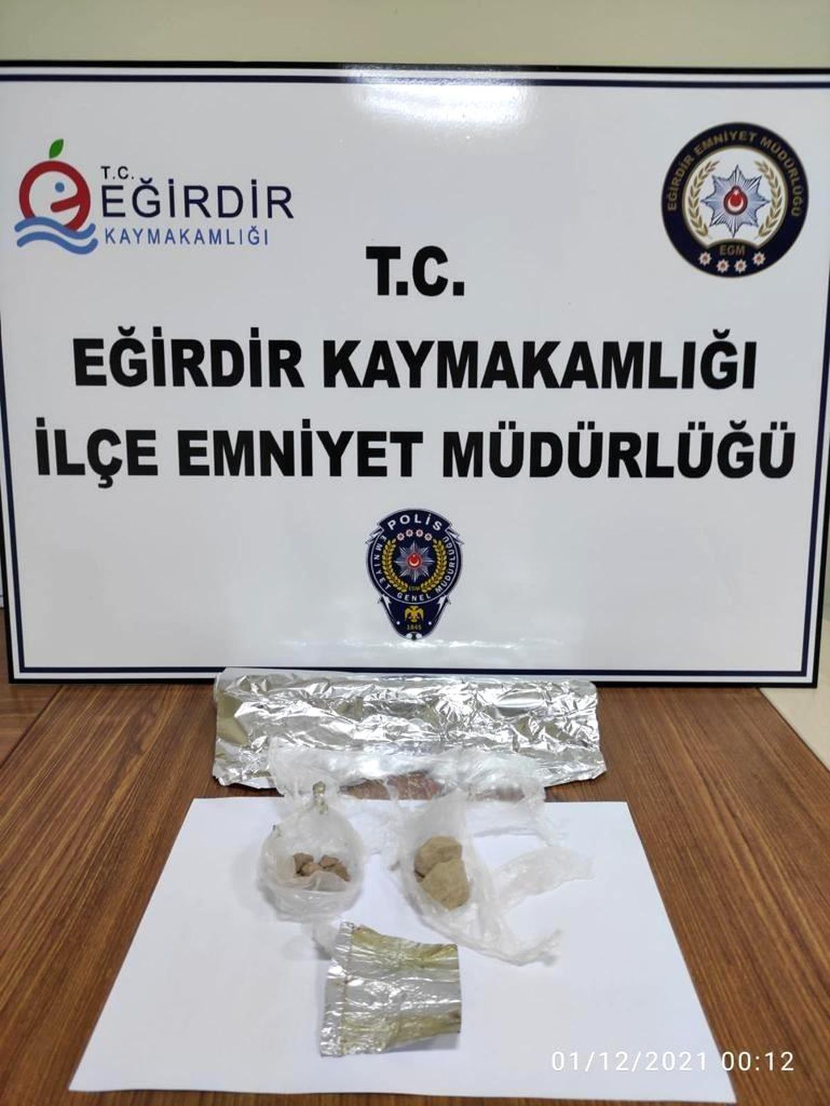 Eğirdir\'de durdurulan araçta eroin ele geçirildi