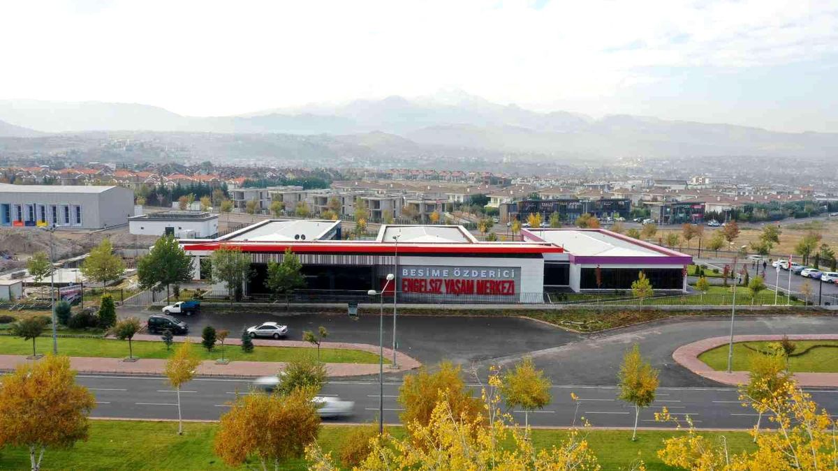 En kapsamlı \'Engelsiz Yaşam Merkezi\' hizmete başlıyor