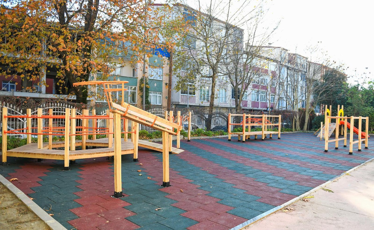 Esenyurt\'ta özel oyun alanı vatandaşların kullanımına açıldı