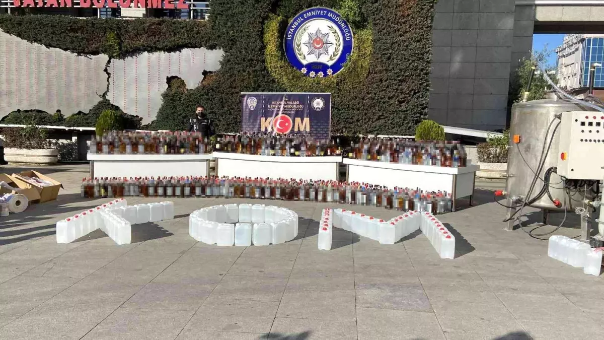 İstanbul'da yılbaşı öncesi 10 ton sahte alkol ele geçirildi