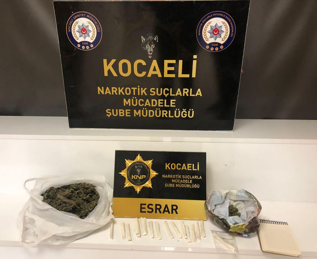 Kocaeli\'de düzenlenen uyuşturucu operasyonu kapsamında 3 kişi tutuklandı