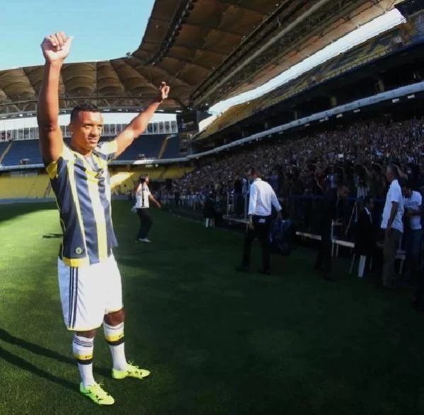 Luis Nani, Fenerbahçe'ye dönmek istiyor