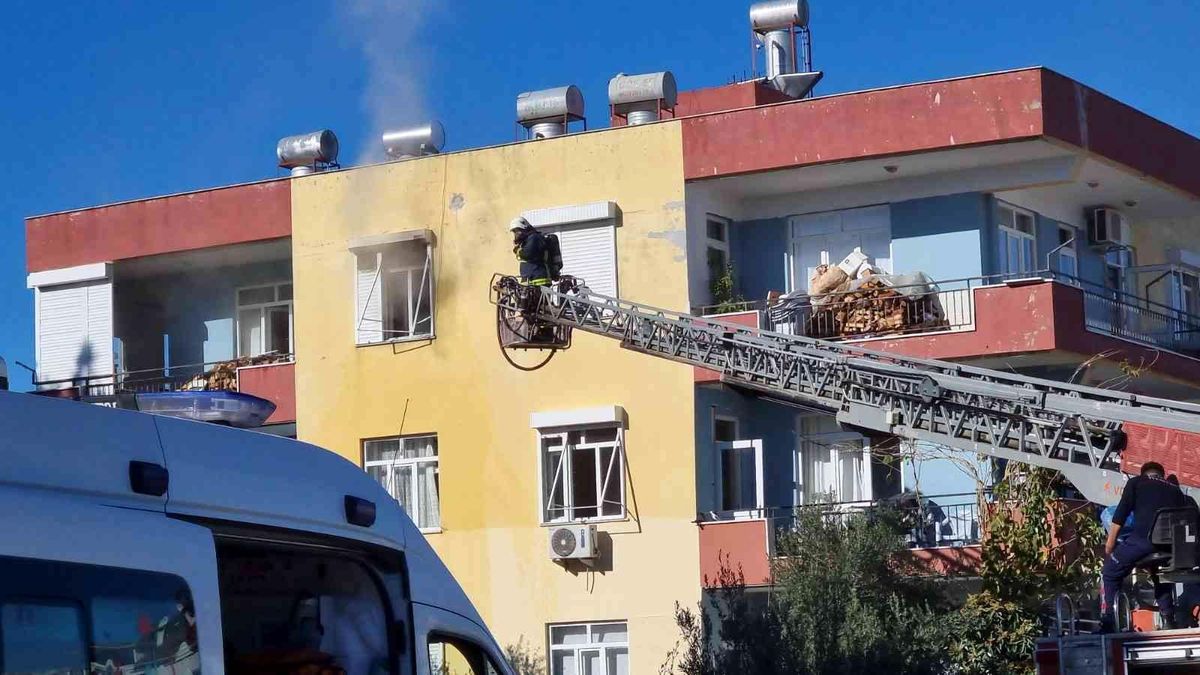 Son dakika haberleri | Manavgat\'ta ev yangını korkuttu