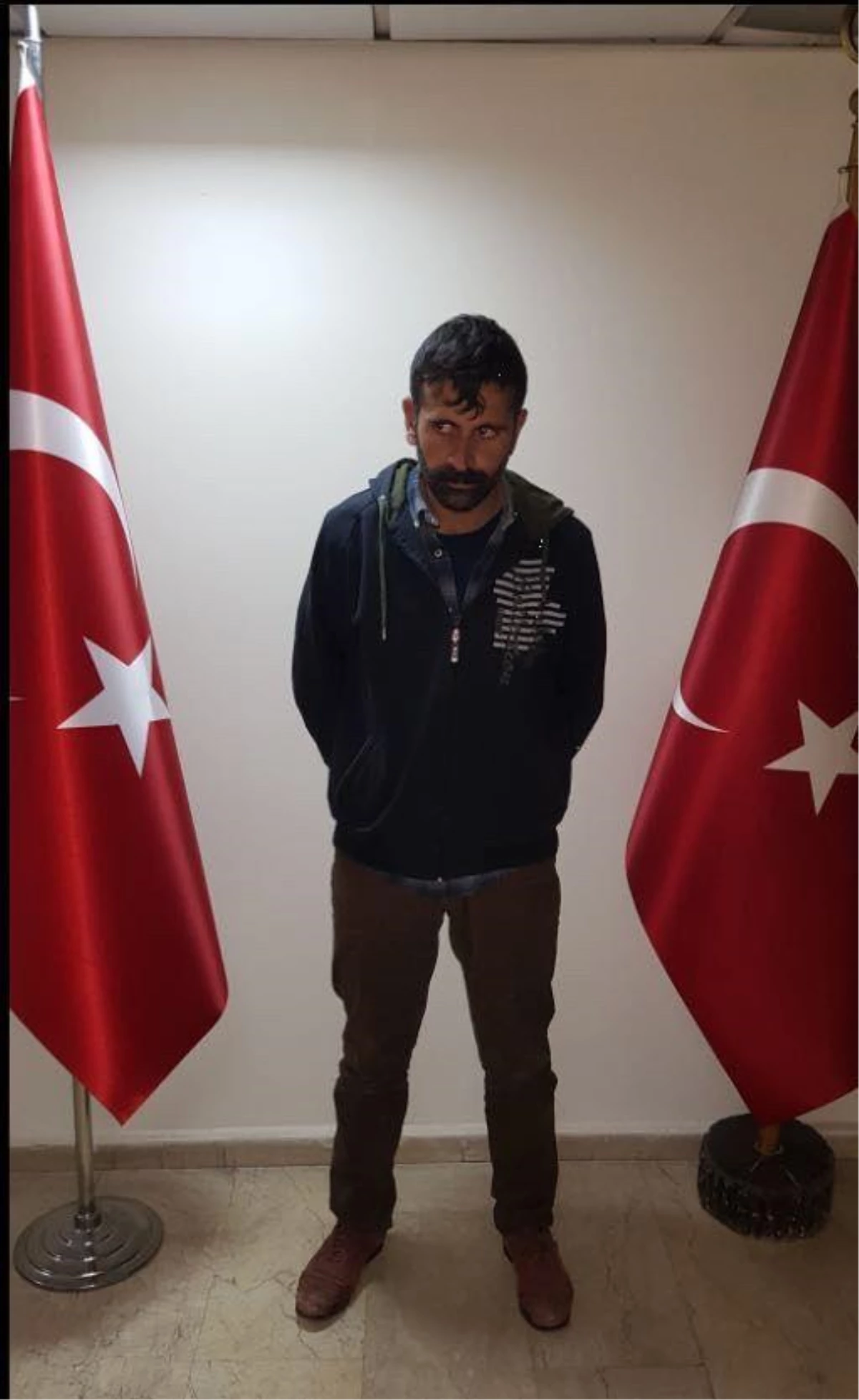 MİT\'in operasyonuyla PKK/KCK\'lı terörist Pervin Arslan ile örgütün sözde üst düzey sorumlularından Duran Kalkan\'ın korumalığını yapan Emrah Adıgüzel...