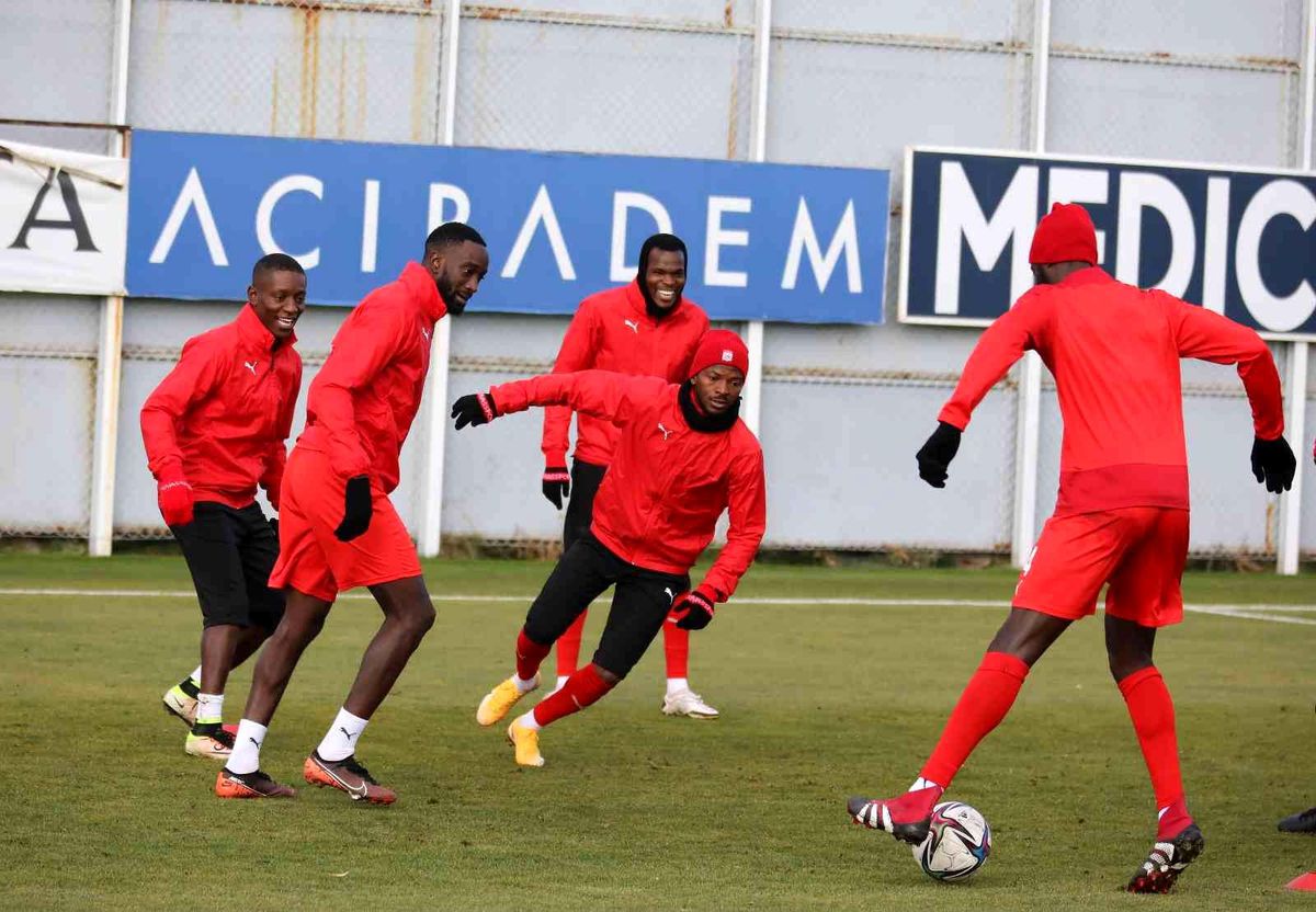 Sivasspor çift kale maç yaptı