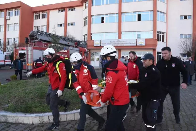 Trakya Üniversitesinde deprem tatbikatı etkiledi