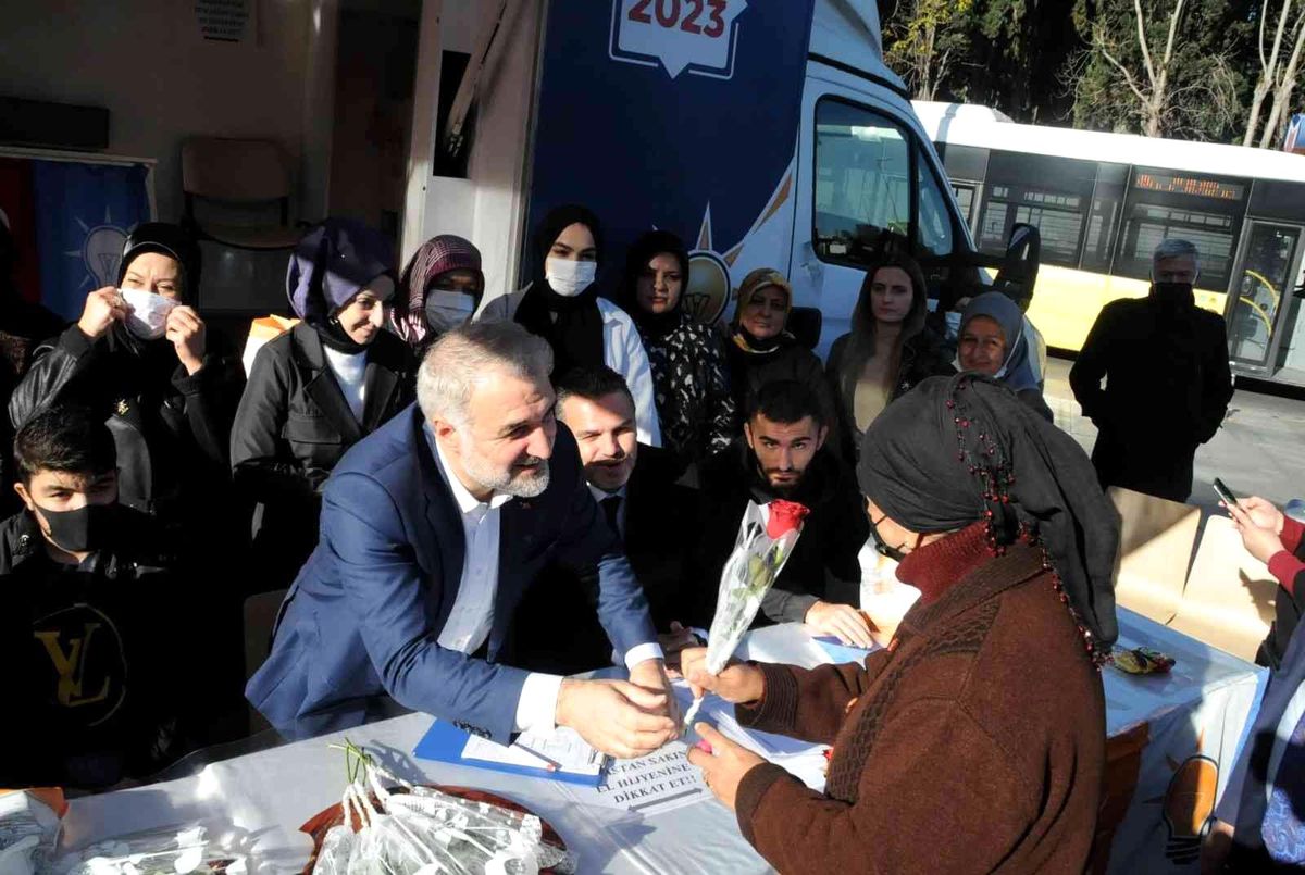 AK Parti İstanbul İl Başkanı Osman Nuri Kabaktepe Şişli\'de engellilerle buluştu