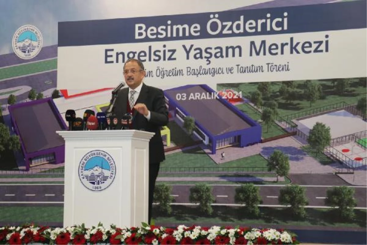 AK PARTİ\'Lİ ÖZHASEKİ: BİZDEN ÖNCE SİCİLLİ MİLİTANLAR BELEDİYEDE ÇALIŞIYORDU