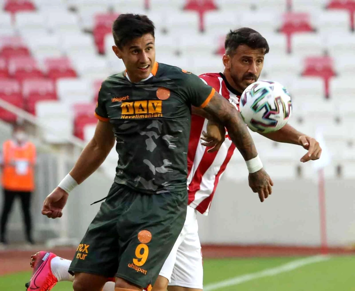 Alanyaspor ile Sivasspor 9. randevuda