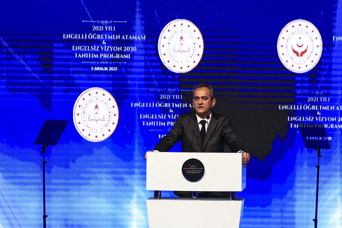 Bakan Özer, 2021 Yılı Engelli Öğretmen Ataması ve Engelsiz Vizyon 2030 Tanıtım Programı\'nda konuştu Açıklaması