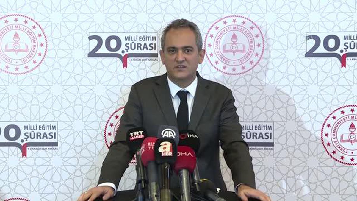 Bakan Özer: 'Şurada gerek oy birliği, gerek oy çokluğuyla alınan tüm kararları yeniden değerlendireceğiz'