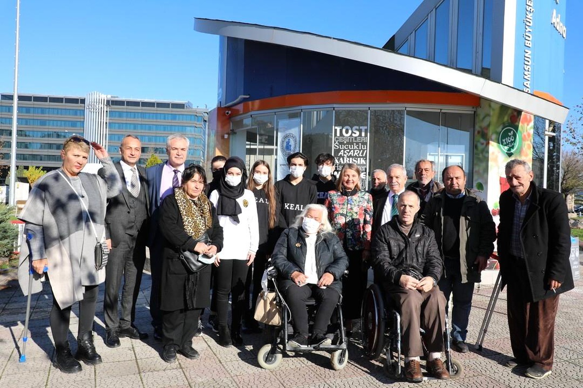 Başkan Demirtaş: "Zorlukları aşmakta omuz omuza olmalıyız"