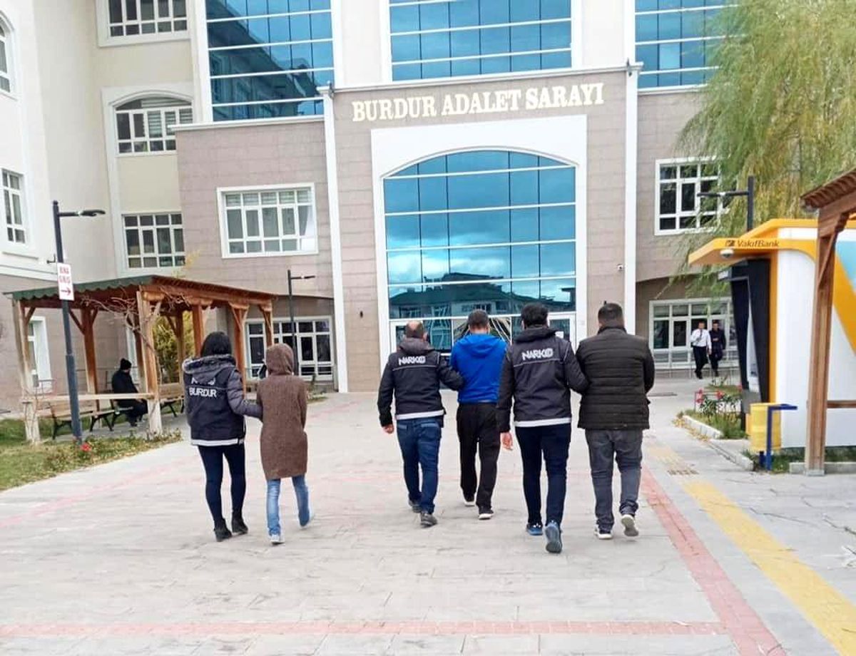 Son dakika haberi: Burdur polisinden uyuşturucu operasyonu