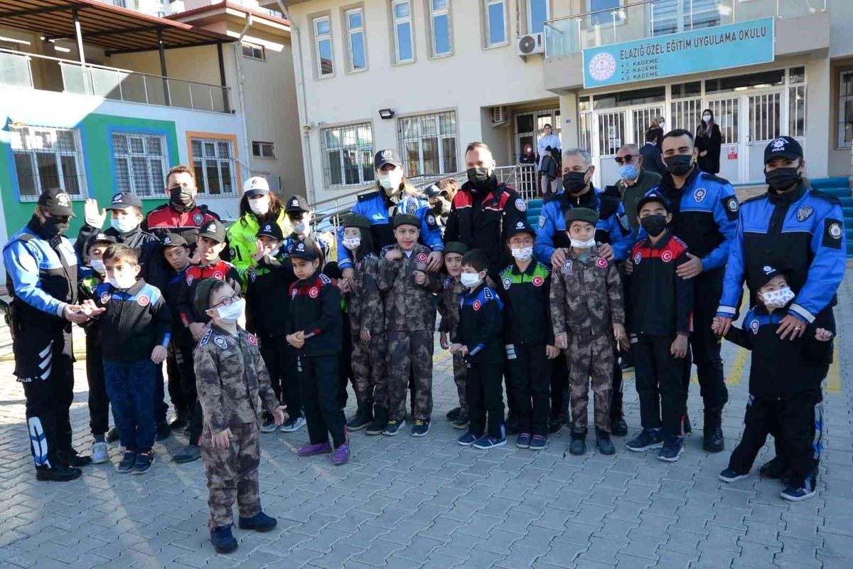 Elazığ polisi özel ve engelli çocuklarla bir araya geldi