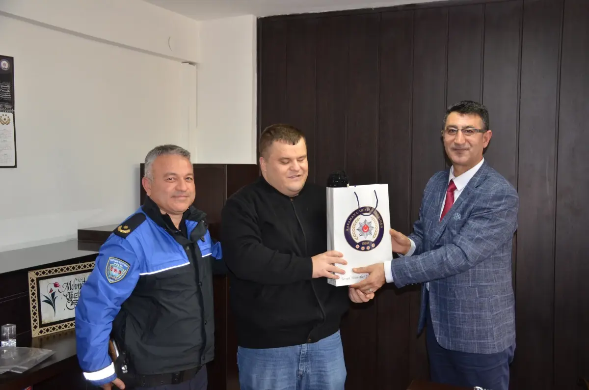Görme engelli Mustafa'nın polislik hayali gerçek oldu
