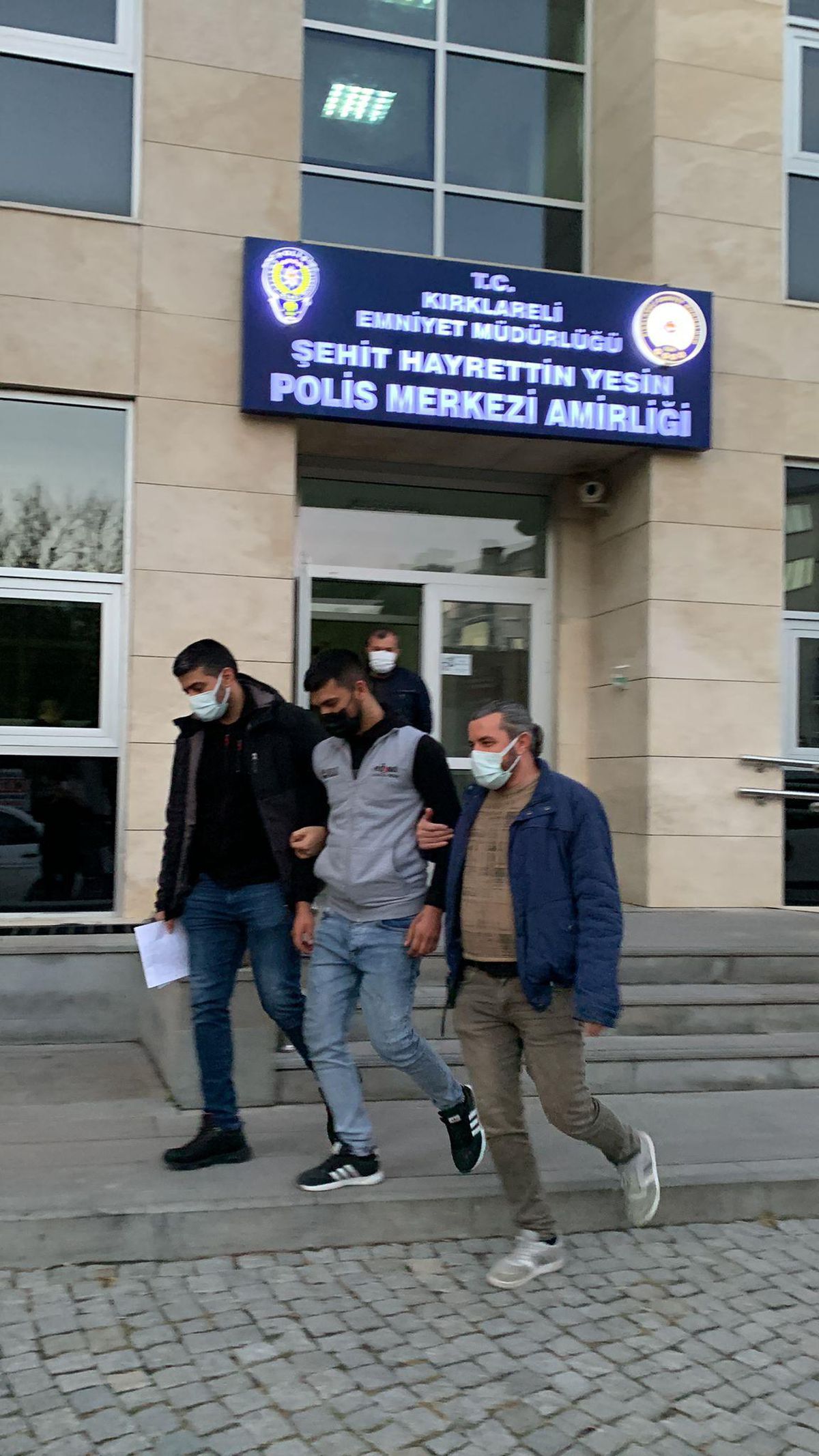 Son dakika haber! Kırklareli\'nde rastgele ateş ettiği görüntülerini sosyal medyada paylaşan kişi yakalandı