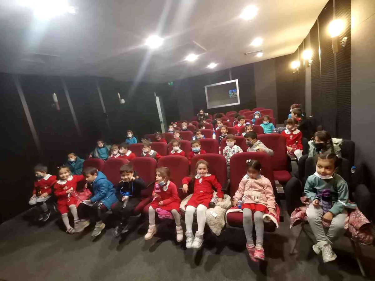 Önce kitap okudular ardından sinema keyfi yaşadılar