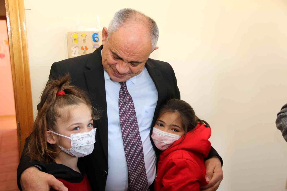 Öztürk: 'Bir gün değil, her gün yanınızdayız'